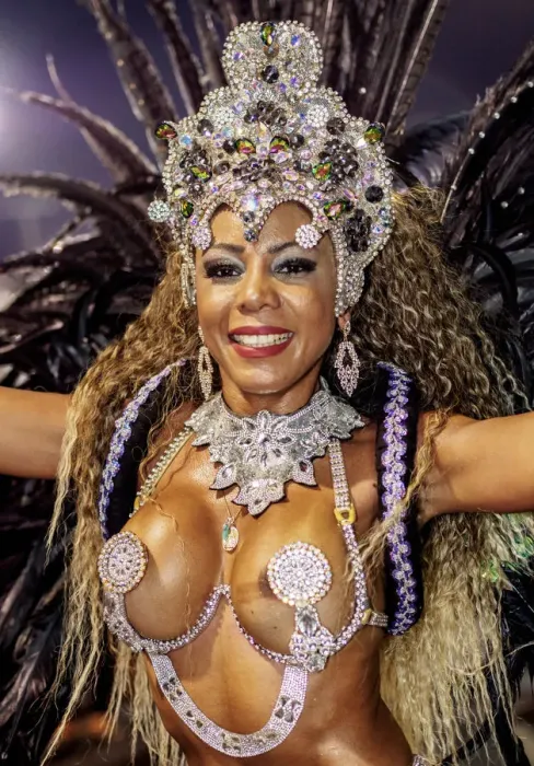Framed Print : Brazil, State of Rio de Janeiro, City of Rio de Janeiro, Samba Dancer in the Carnival Framed Print : Brazil, State of Rio de Janeiro, City of Rio de Janeiro, Samba Dancer in the Carnival