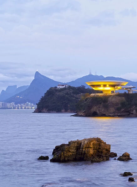 Brazil, State of Rio de Janeiro, Niteroi, Twilight view of the Niteroi Contemporary