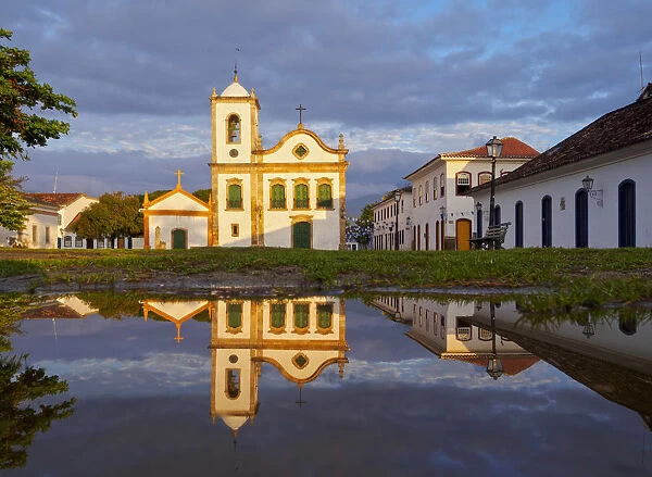 Brazil, State of Rio de Janeiro, Paraty, View of the Santa Rita Church