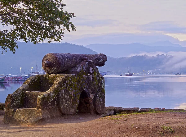Brazil, State of Rio de Janeiro, Paraty, View of the Cannon in the Harbour