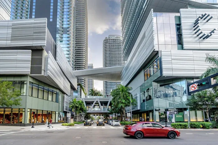 Framed Print : Brickell City Center Modern Shopping Mall and Business Complex in Downtown Miami, Miami, South Florida, USA Framed Print : Brickell City Center Modern Shopping Mall and Business Complex in Downtown Miami, Miami, South Florida, USA