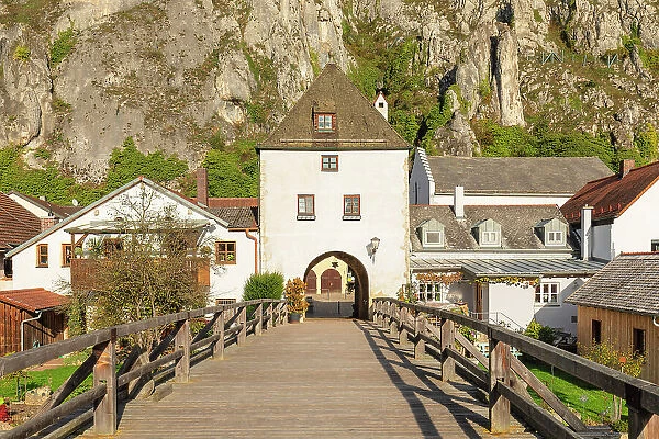 Bridge with bridge tower, Essing, Altmuhltal Nature Park, Lower Bavaria, Germany