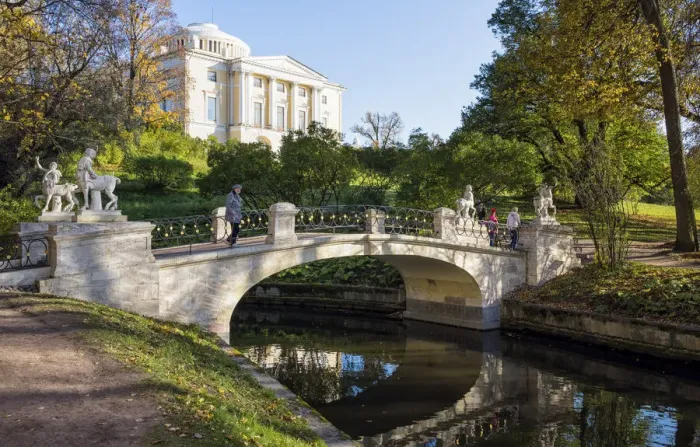 Framed Print : The Bridge of the Centaurs with the Palace in the background, Pavlovsk Park, Pavlovsk Framed Print : The Bridge of the Centaurs with the Palace in the background, Pavlovsk Park, Pavlovsk