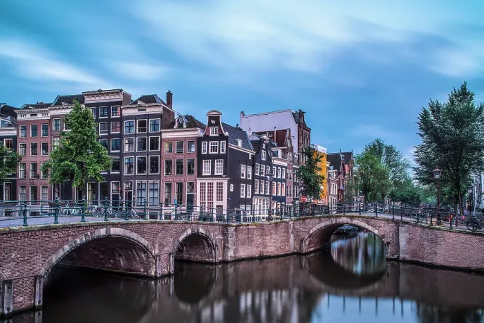 Framed Print : A bridge over the Keizersgracht canal, Amsterdam, Netherlands
