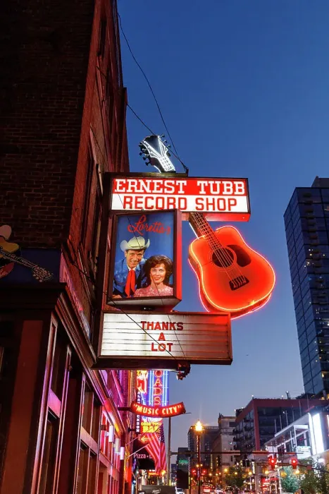 Framed Print : Broadway, Nashville, Tennessee, USA Framed Print : Broadway, Nashville, Tennessee, USA