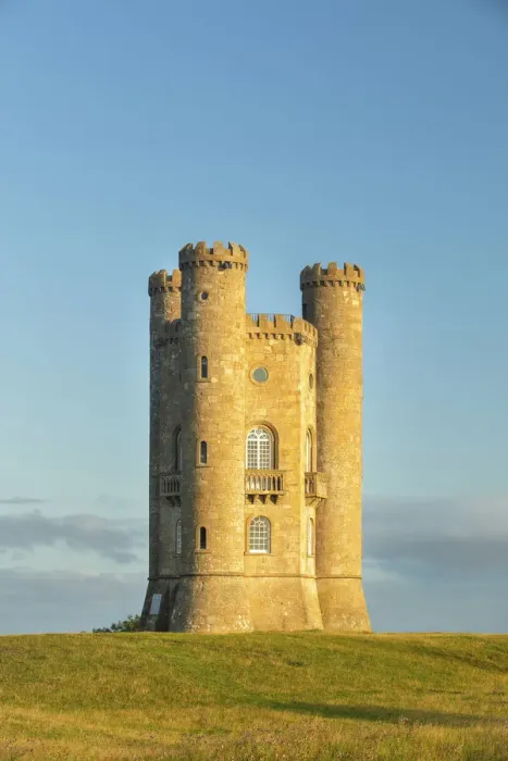 Framed Print : Broadway Tower, The Cotswolds, England, UK Framed Print : Broadway Tower, The Cotswolds, England, UK