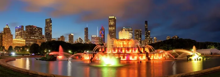 Framed Print : Buckingham Fountain at Night, Grant Park, Chicago, Illinois, USA