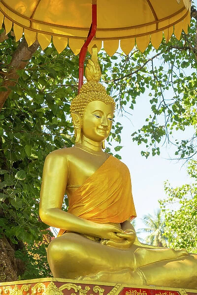 Buddha statue, Wat Wisunarat, Luang Prabang (ancient capital of Laos on the Mekong river), Laos