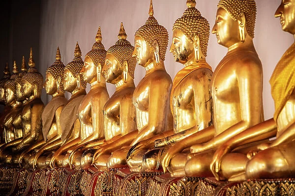 Buddha statues, Wat Pho, Phra Nakhon District, Bangkok, Thailand