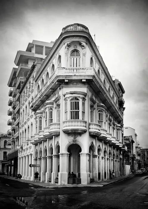 Framed Print : Building on the corner of Prado and The Malecon Havana Centro, Havana, Cuba, Caribbean Framed Print : Building on the corner of Prado and The Malecon Havana Centro, Havana, Cuba, Caribbean
