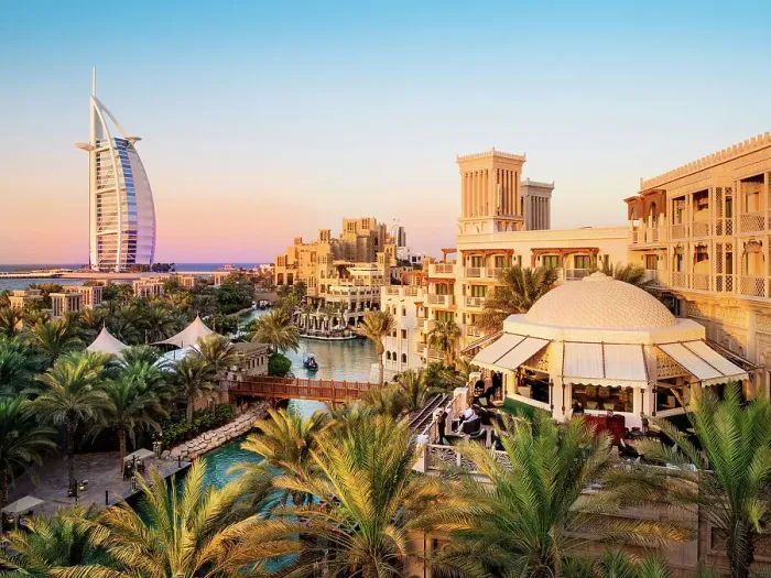 Framed Print : Burj Al Arab, 7 star Hotel, the Sail, Madinat Jumeirah Dubai, United Arab Emirates