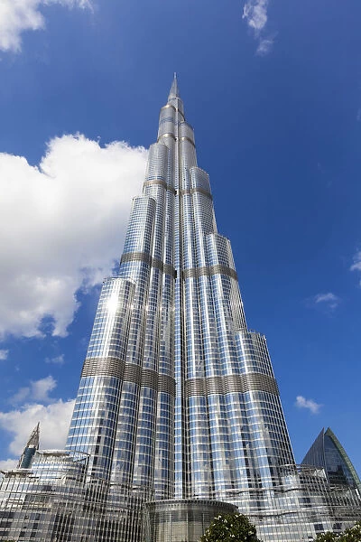The Burj Khalifa Dubai, a Futuristic Modern Design Structure, the Burj Khalifa was