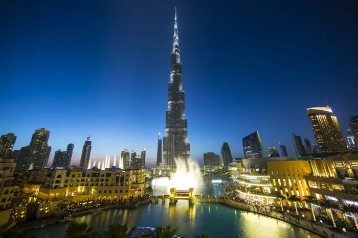 Framed Print : Burj Khalifa (worlds tallest building), Downtown, Dubai, United Arab Emirates Framed Print : Burj Khalifa (worlds tallest building), Downtown, Dubai, United Arab Emirates
