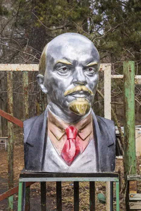Framed Print : Bust of Lenin, Chernobyl Exclusion Zone, Ukraine Framed Print : Bust of Lenin, Chernobyl Exclusion Zone, Ukraine