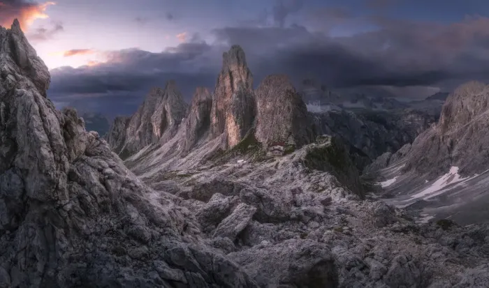 Framed Print : The Cadini di Misurina and Rifugio Fonda Savio catching the last light of the day on a dramatic summer evening, in the Italian Dolomites Framed Print : The Cadini di Misurina and Rifugio Fonda Savio catching the last light of the day on a dramatic summer evening, in the Italian Dolomites