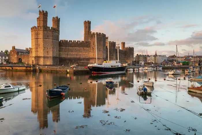 Framed Print : Caernarfon Castle, reflected in the Afon Seiont, Caernarfon, Snowdonia, Wales. Spring (May) 2023 Framed Print : Caernarfon Castle, reflected in the Afon Seiont, Caernarfon, Snowdonia, Wales. Spring (May) 2023