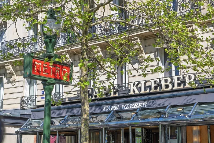 Framed Print : Cafe Kleber, Paris, France Framed Print : Cafe Kleber, Paris, France