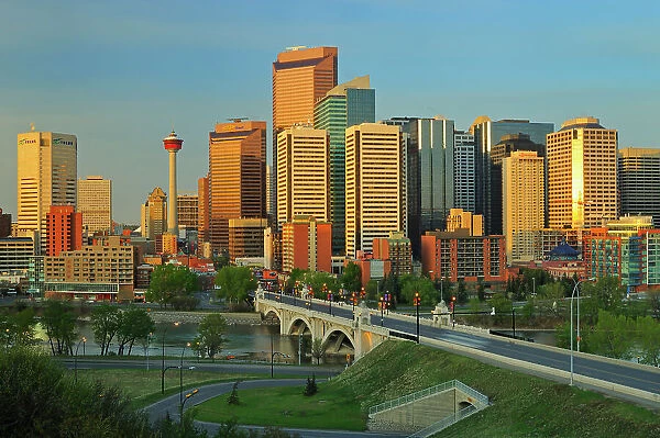 Calgary skyline and the Calgary Tower. Calgary, Alberta, Canada