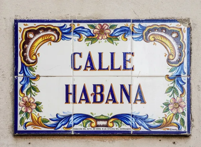 Framed Print : Calle Habana Sign, La Habana Vieja, Havana, La Habana Province, Cuba Framed Print : Calle Habana Sign, La Habana Vieja, Havana, La Habana Province, Cuba