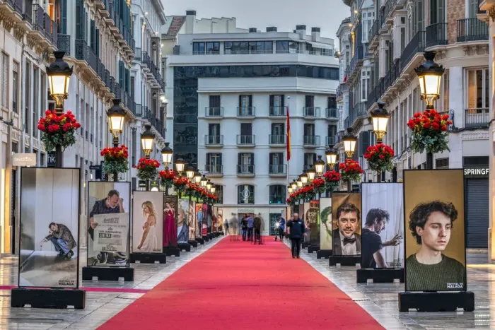 Framed Print : Calle Marques de Larios street adorned with red carpet for the Malaga Spanish Film Framed Print : Calle Marques de Larios street adorned with red carpet for the Malaga Spanish Film