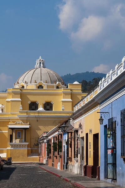 Calle de Santa Catalina and in the background La Merced church, Antigua, Guatemala