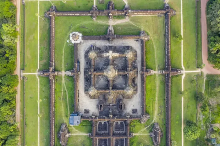 Framed Print : Cambodia, Siem Reap, aerial view of Angkor Wat Complex (Unesco Site) Framed Print : Cambodia, Siem Reap, aerial view of Angkor Wat Complex (Unesco Site)