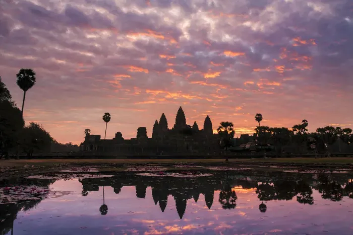 Framed Print : Cambodia, Temples of Angkor (UNESCO site), Angkor Wat Framed Print : Cambodia, Temples of Angkor (UNESCO site), Angkor Wat