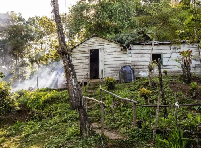 Framed Print : Campamento Joaquin, mountain shelter, Sierra Maestra, Granma Province, Cuba