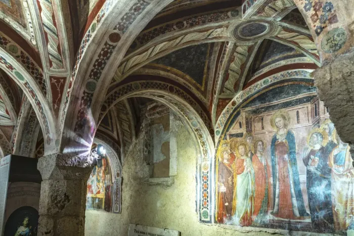 Framed Print : Campli, Teramo Province, Abruzzo, Italy. Medieval crypt of the twelfth century in