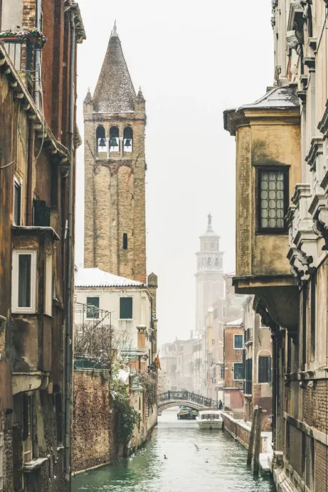Framed Print : Campo San Barnaba, and Ca Rezzonico, Venice, Veneto, Italy Framed Print : Campo San Barnaba, and Ca Rezzonico, Venice, Veneto, Italy