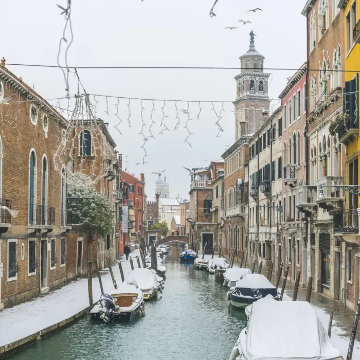 Framed Print : Campo San Barnaba, with pristine snow, Venice, Veneto, Italy Framed Print : Campo San Barnaba, with pristine snow, Venice, Veneto, Italy