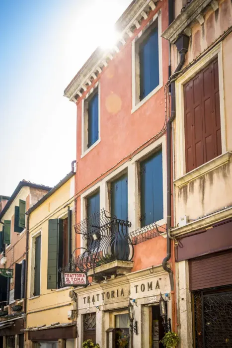 Framed Print : Campo San Toma, San Polo, Venice, Italy Framed Print : Campo San Toma, San Polo, Venice, Italy