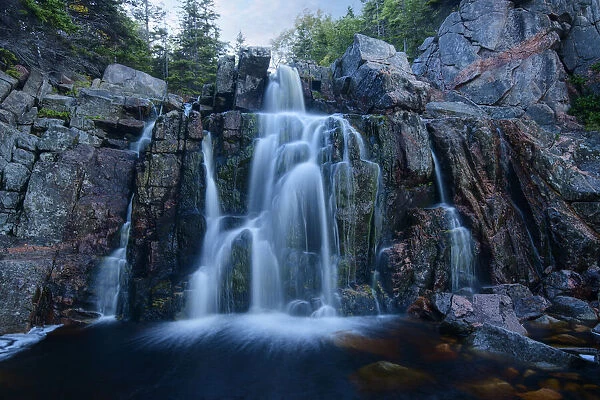 Canada, Maritimes, Cape Breton, Ingonish, Cape Breton Highlands National Park, waterfall