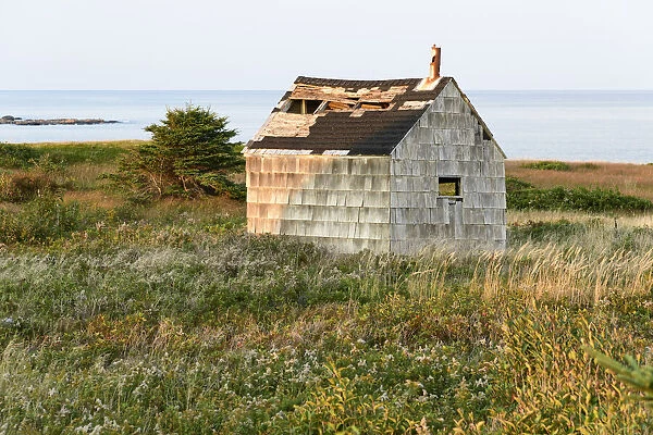 Canada, Maritimes, Cape Breton, Ingonish, Nei ls Harbor, old shack