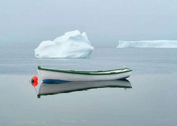Canada, Maritimes, Newfoundland, Trinity Bay, boat and iceberg