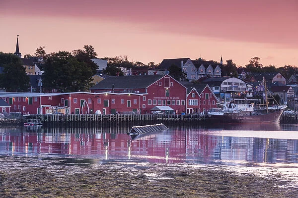 Canada, Nova Scotia, Lunenburg, Unesco World Heritage fishing village, dawn