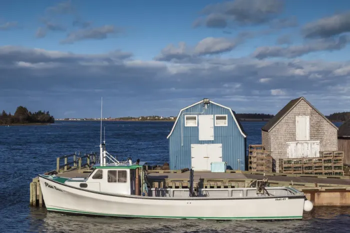 Framed Print : Canada, Prince Edward Island, New London, small fishing harbor