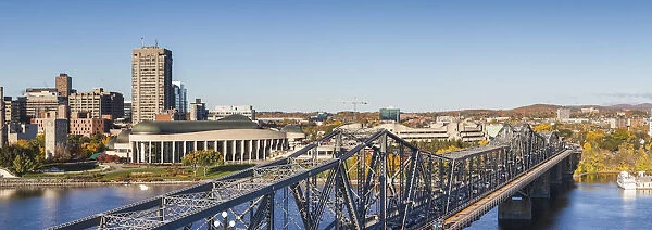 Canada, Quebec, Hull-Gatineau, elevated city view above Alexandria Bridge from Ottawa