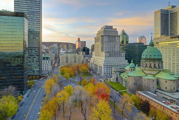 Canada, Quebec, Montreal. Downtown Montreal, Place du Canada and Dorchester Square