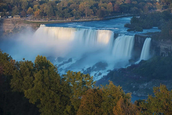 Canada and USA, Ontario and New York State, Niagara, Niagara Falls, View of The American