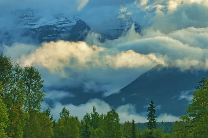 Framed Print : Canadian Rocky Mountains in morning fog. Mount Robson Provincial Park, British Columbia, Canada Framed Print : Canadian Rocky Mountains in morning fog. Mount Robson Provincial Park, British Columbia, Canada