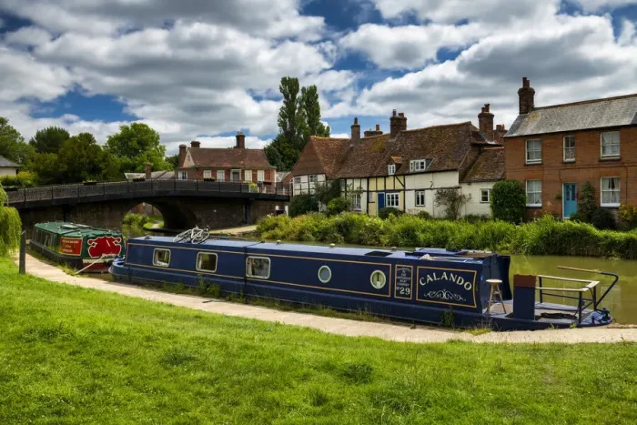 Framed Print : Canal Boats on Kennet & Avon Canal, Hungerford, Berkshire, England Framed Print : Canal Boats on Kennet & Avon Canal, Hungerford, Berkshire, England