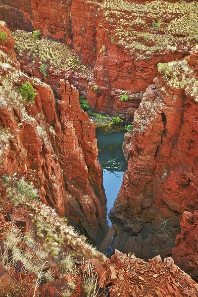 Canyon landscape at Oxer Lookout - Australia, Western Australia, Pilbara