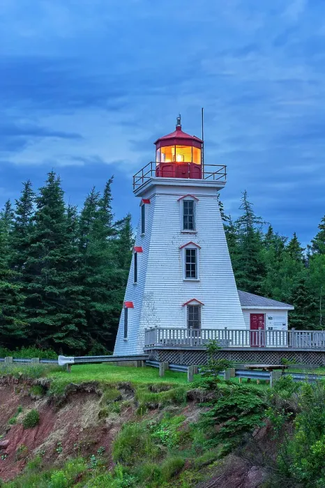 Framed Print : Cape Bear Lighthouse ont he Northumberland Strait. Cape Bear, Murray Harbour, Prince Edward Island, Canada