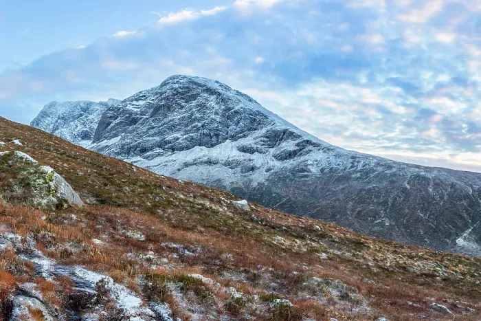 Framed Print : The Carn Mor Dearg Arete leading to the North face of Ben Nevis, highest mountain in the British Isles, Highlands region, Scotland, United Kingdom