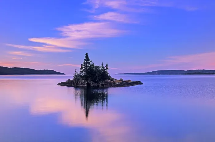 Framed Print : Caron Island on Lake Superior Rossport, Ontario, Canada Framed Print : Caron Island on Lake Superior Rossport, Ontario, Canada