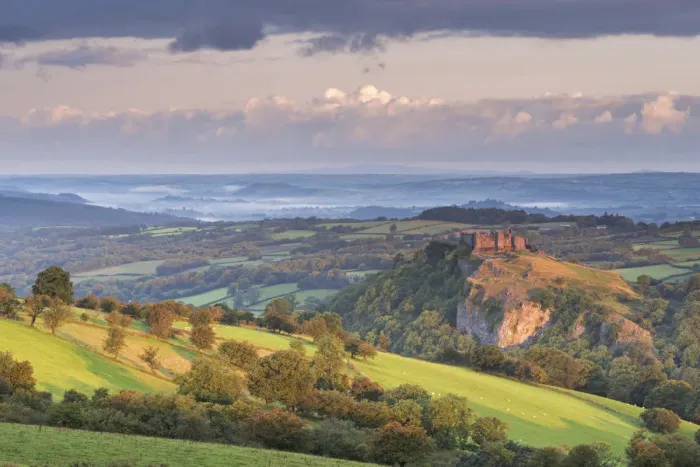 Framed Print : Carreg Cennen Castle in the Brecon Beacons, Carmarthenshire, Wales. Summer (August)