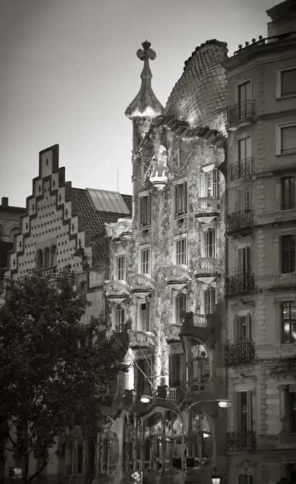 Framed Print : Casa Batllo (by Gaudi), Passeig de Gracia, Barcelona, Spain Framed Print : Casa Batllo (by Gaudi), Passeig de Gracia, Barcelona, Spain