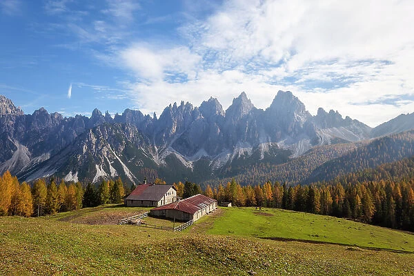 Casera Vedorcia and Spalti di Toro group in autumn, Dolomites, Pieve di Cadore, Belluno province, Veneto, Italy