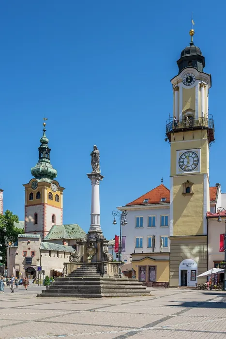 Framed Print : Castle and Clock Tower, Slovak National Uprising Square (SNP), Banska Bystrica, Slovakia Framed Print : Castle and Clock Tower, Slovak National Uprising Square (SNP), Banska Bystrica, Slovakia